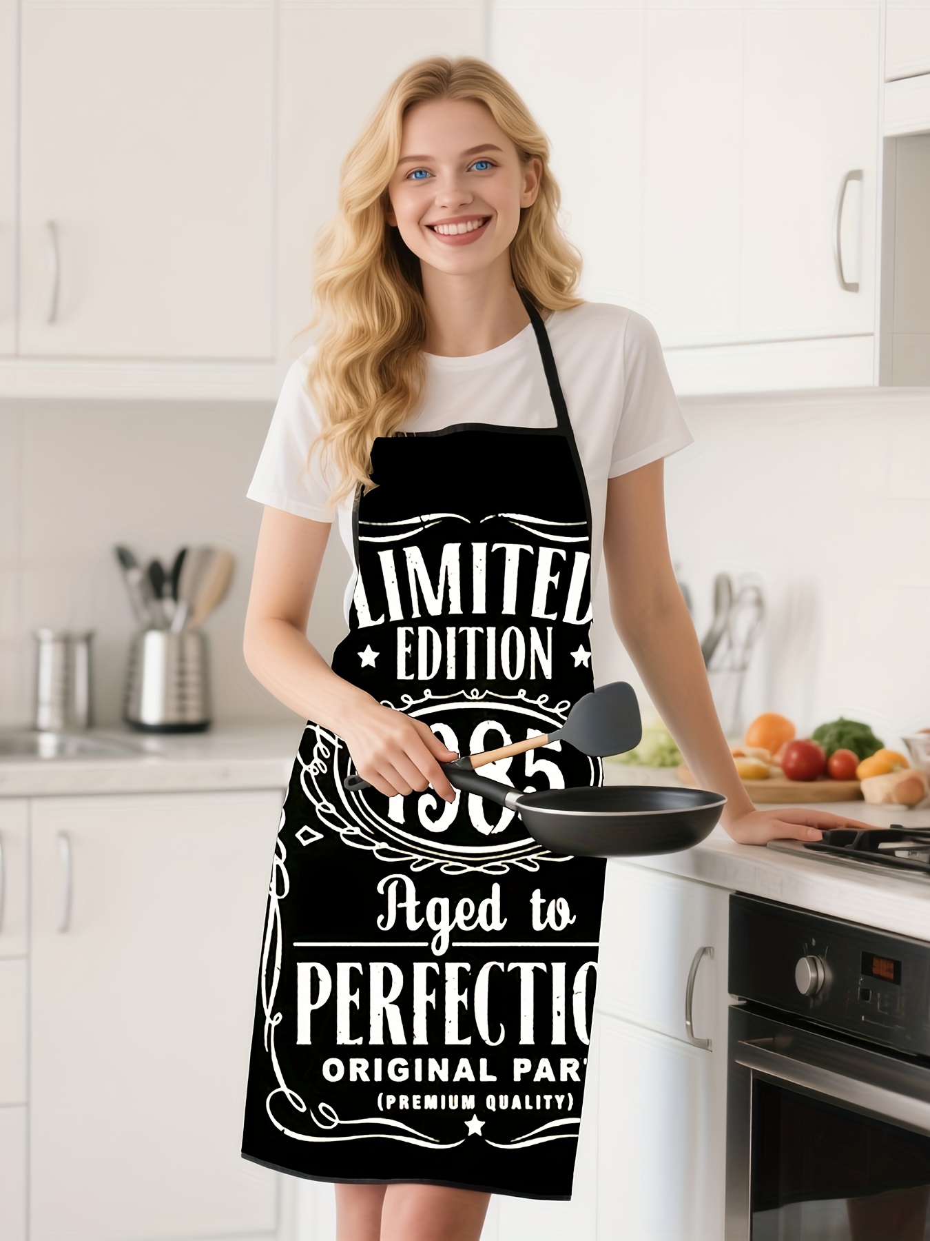 A Black Background Kitchen Apr - Kitchen Baking Background recension och pris